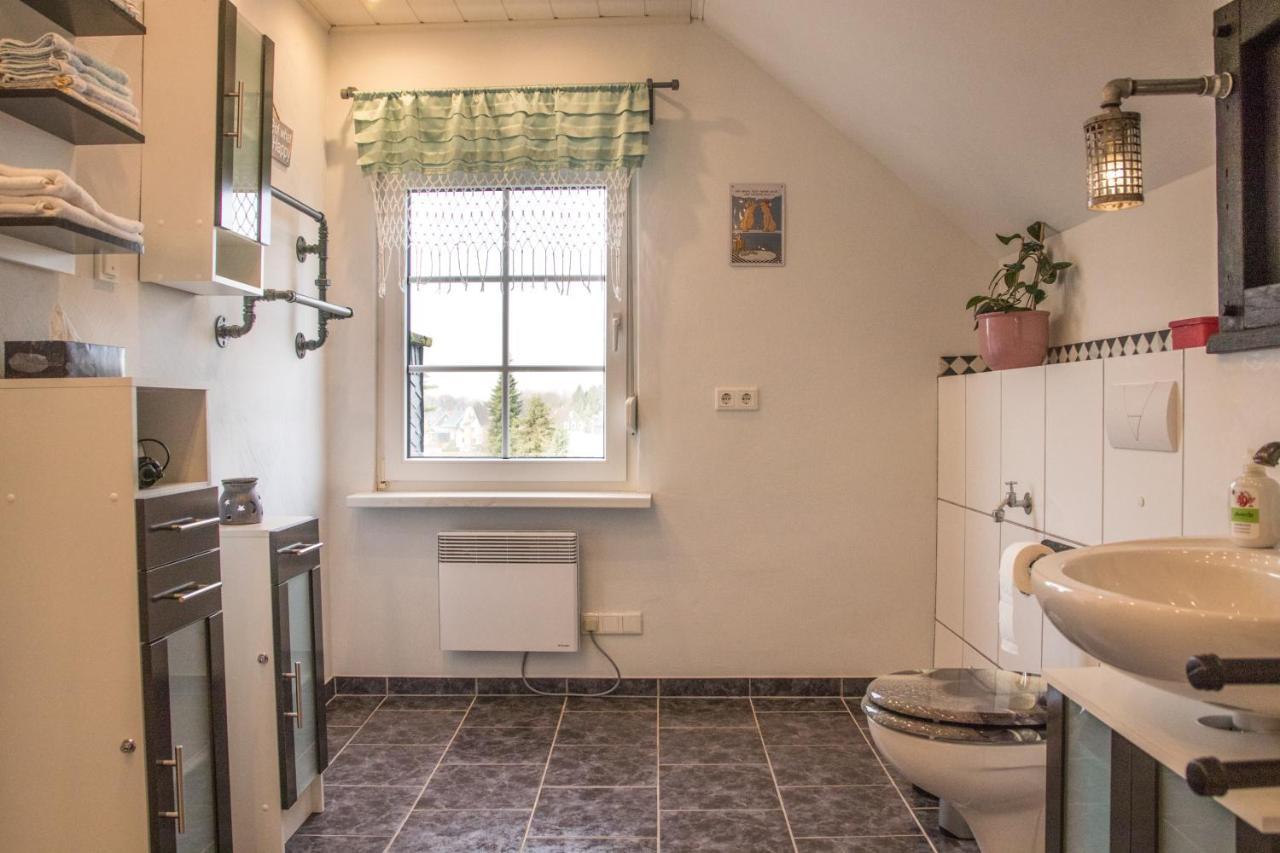 Zum Schieferhaus Appartamento Wermelskirchen Esterno foto
