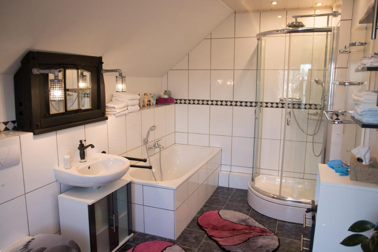 Zum Schieferhaus Appartamento Wermelskirchen Esterno foto
